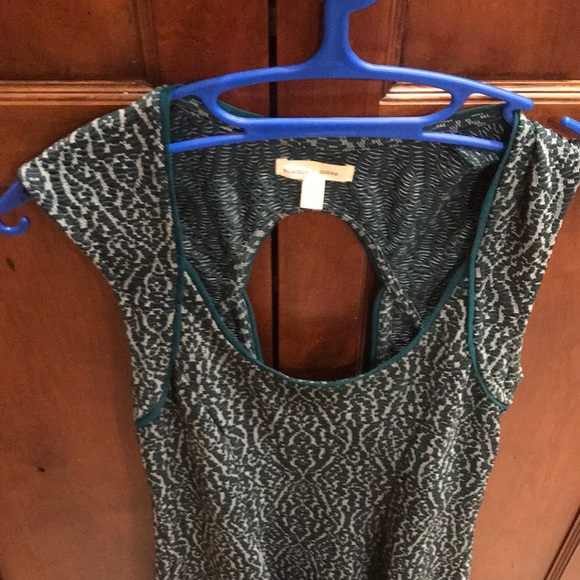 Francesca’s green and ivory textured dress - Picture 2 of 4